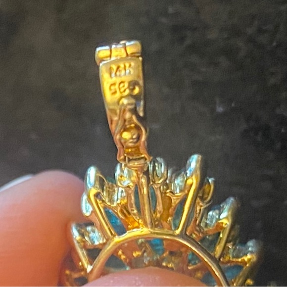 14kt gold emerald and diamond enhancer - Picture 8 of 9